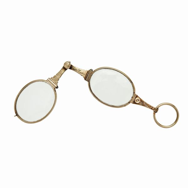 Lorgnette in oro a basso titolo