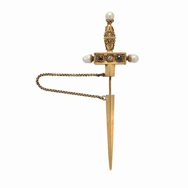 Spadino in yellow gold, ruby, sapphire, diamond and natural micro-beads  - Auction Antique Jewelry, Modern and Watches - Curio - Casa d'aste in Firenze