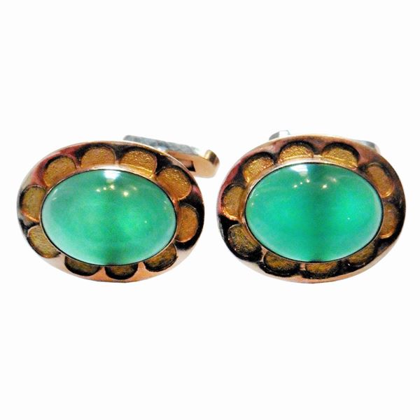 Pair of yellow and jade cufflinks