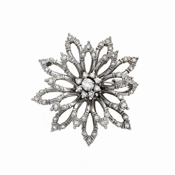 White gold brooch and diamonds  - Auction Antique Jewelry, Modern and Watches - Curio - Casa d'aste in Firenze