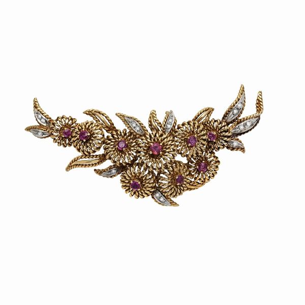 Yellow gold brooch, white gold, diamonds and rubies