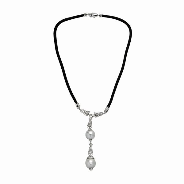 Necklace in fabric, white gold, diamonds, Australian pearls