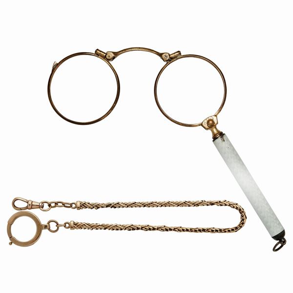 Lorgnette placcata in oro e smalto con catena da orologio in oro rosa