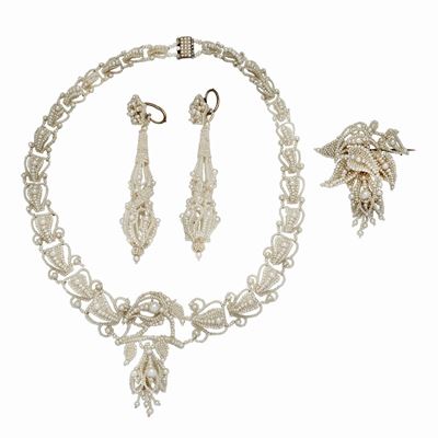 Parure in Oro a Basso Titolo Madreperla e Microperle