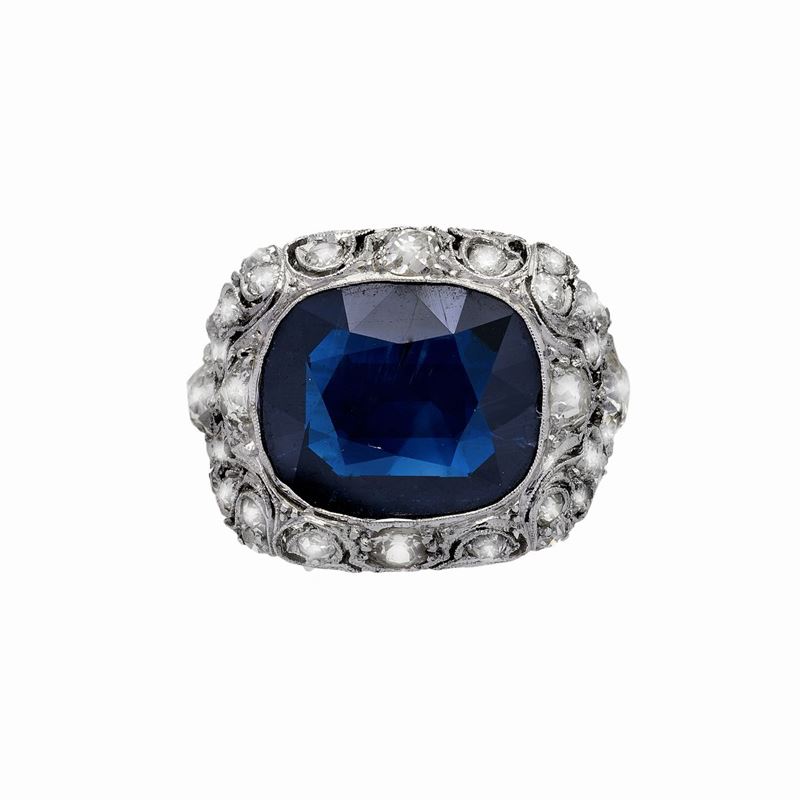 Anello in Platino, Diamanti e Zaffiro