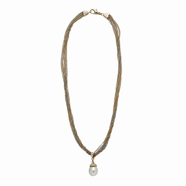Necklace in yellow gold, white gold, diamonds and pearl