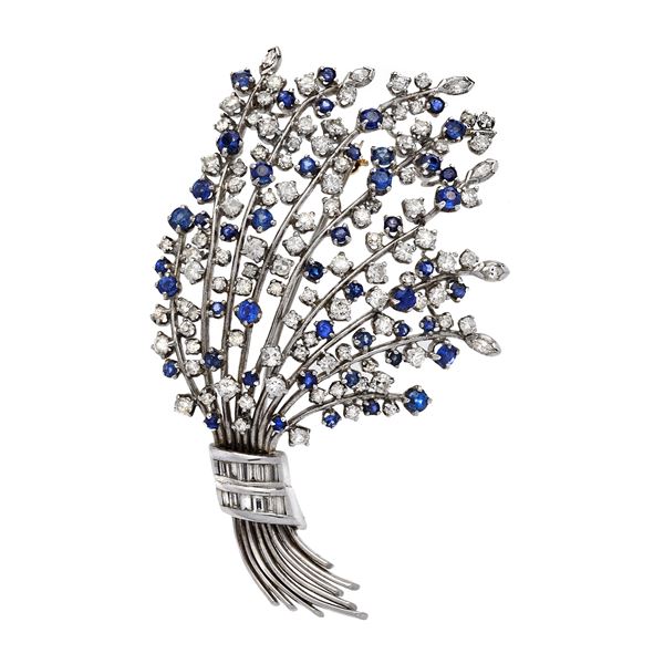 Big brooch in white gold, diamonds and sapphires  - Auction Antique Jewellery and Modern  - Curio - Casa d'aste in Firenze