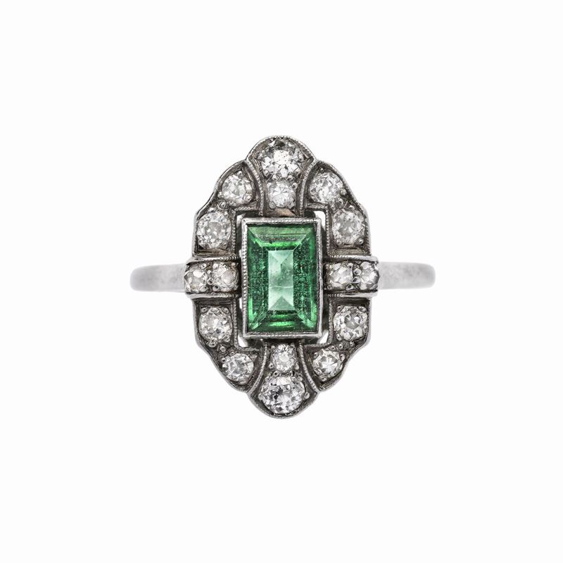 Anello in Platino, Smeraldo e Diamanti