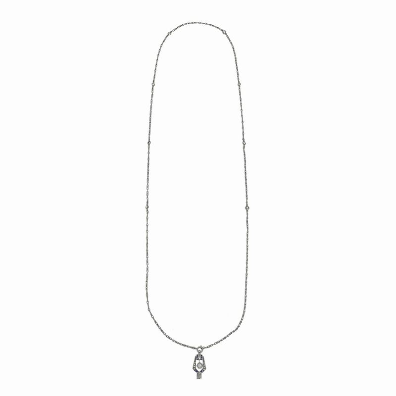 Pendente con Catena in Oro Bianco e Diamanti