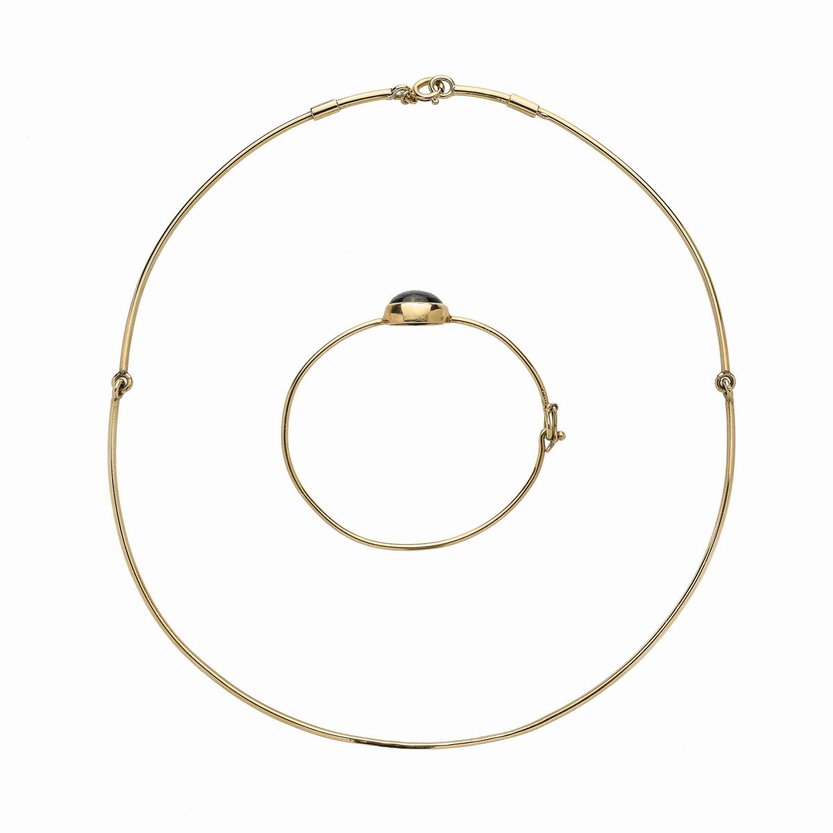 Collier Semirigido in Oro Giallo e Bracciale in Oro Giallo e Granato
