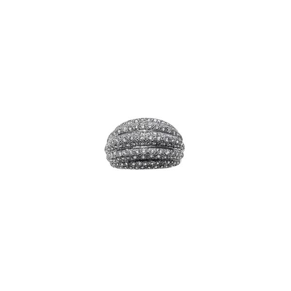 White gold ring and diamonds