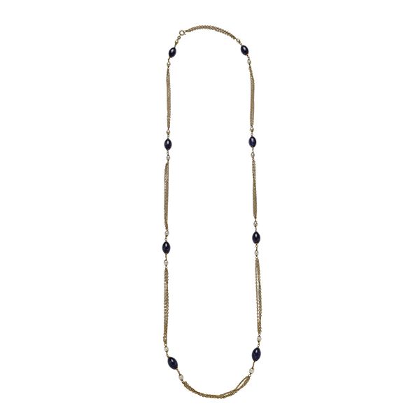 Long necklace in yellow gold, pearls and lapislazzuli