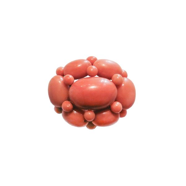 Brooch in low titer gold and pink coral  - Auction Antique Jewelry, Modern and Watches - Curio - Casa d'aste in Firenze
