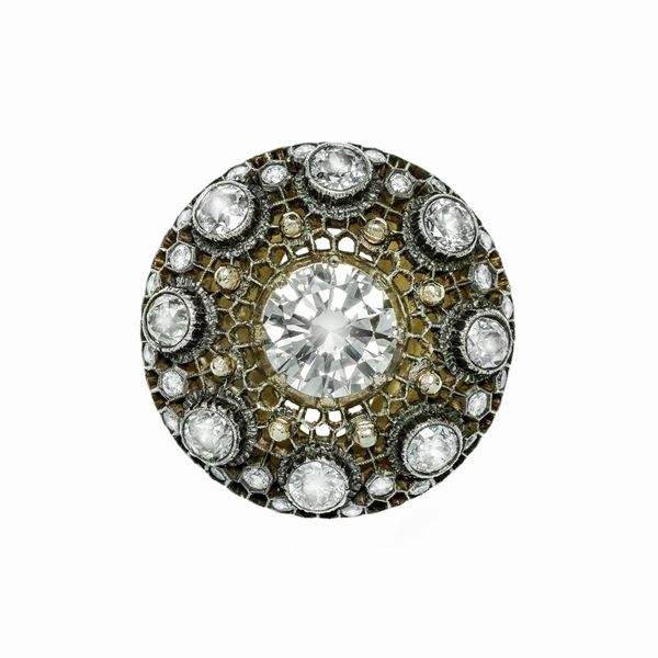 Anello in oro giallo, argento e diamanti