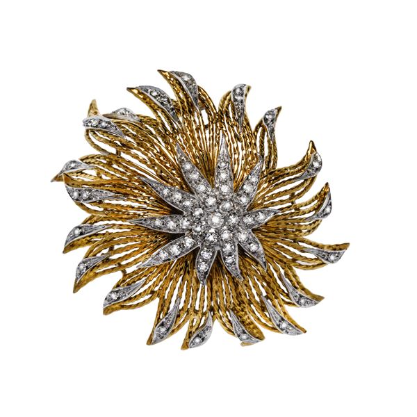 Flower brooch in yellow gold, white gold and diamonds