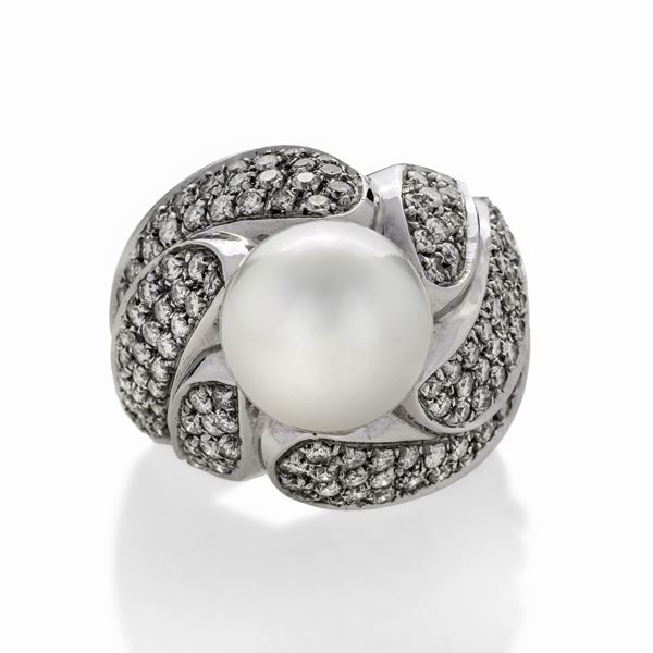 Collana in oro giallo e oro bianco  - Asta Gioielli Antichi, Moderni e Orologi - Curio - Casa d'aste in Firenze