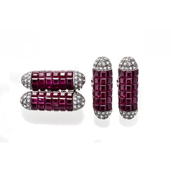 Pair of earrings and brooch in white gold, diamonds and rubies