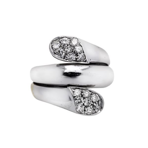 Ring in white gold, yellow gold and diamonds