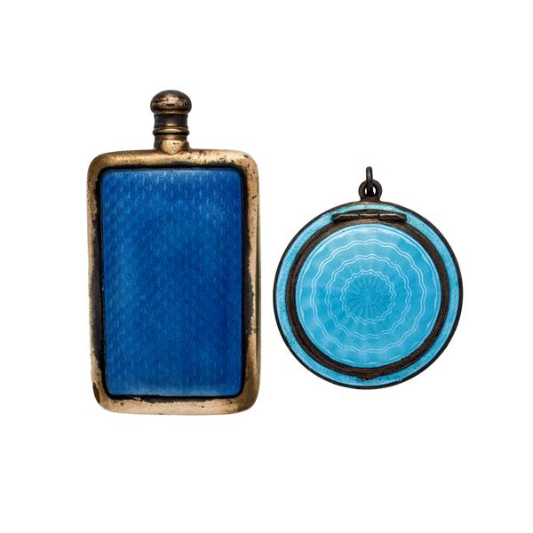 Box door pills and carries essences of brass and enamel blue and turquoise