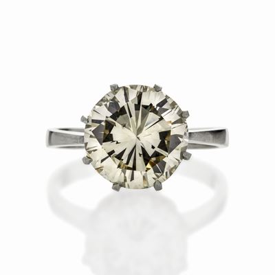 Anelllo Solitario in Oro Bianco e Diamante