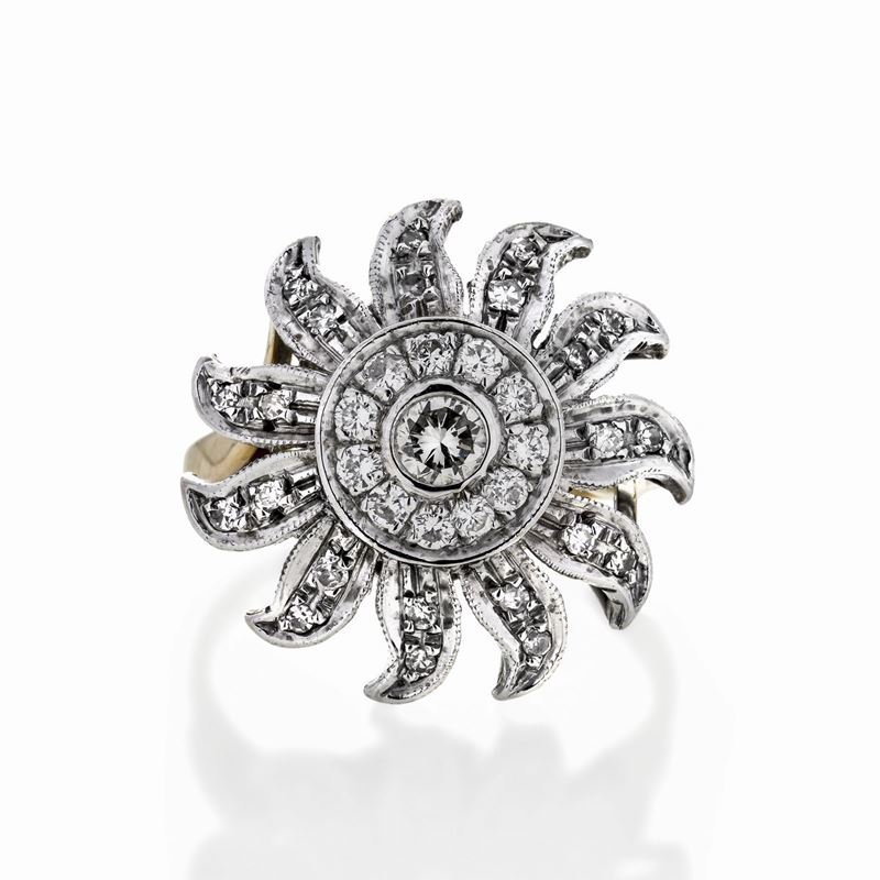 Anello Fiore in Oro Giallo, Oro Bianco e Diamanti