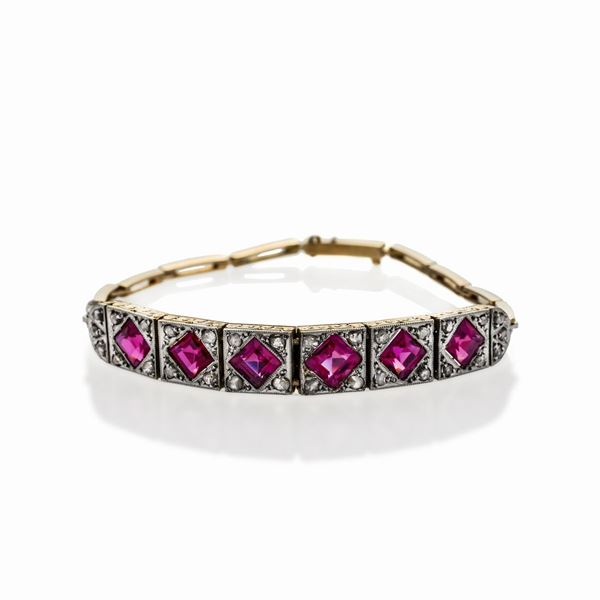 Bracciale in oro giallo, platino, diamanti e rubellite