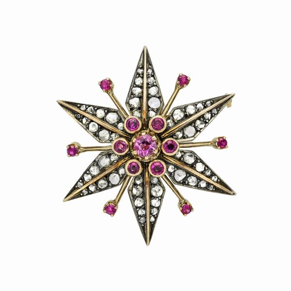 Spilla a stella  - Asta Gioielli Antichi, Moderni e Orologi - Curio - Casa d'aste in Firenze