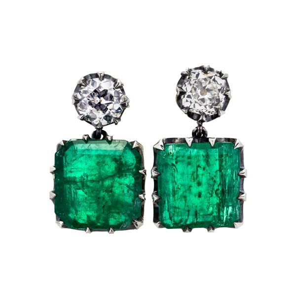 Pair of earrings with diamonds and emeralds  - Auction Antique Jewellery, Modern and Watches - Curio - Casa d'aste in Firenze