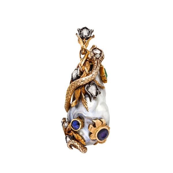 Pendant in gold and stones with natural pearl