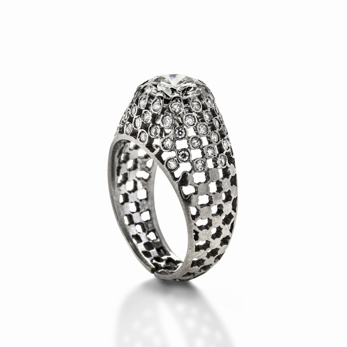 Anello Solitario in Oro Bianco e Diamanti