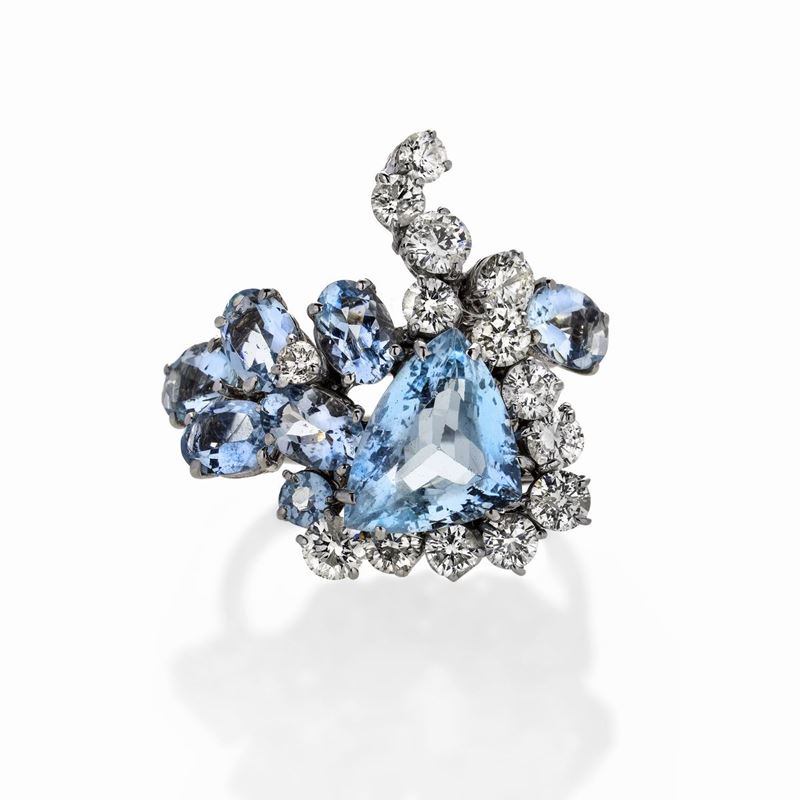 Anello in Oro Bianco, Diamanti e Acquamarina