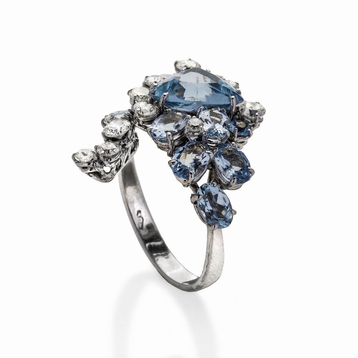 Anello in Oro Bianco, Diamanti e Acquamarina