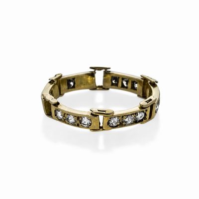 Anello in Oro Giallo e Diamanti