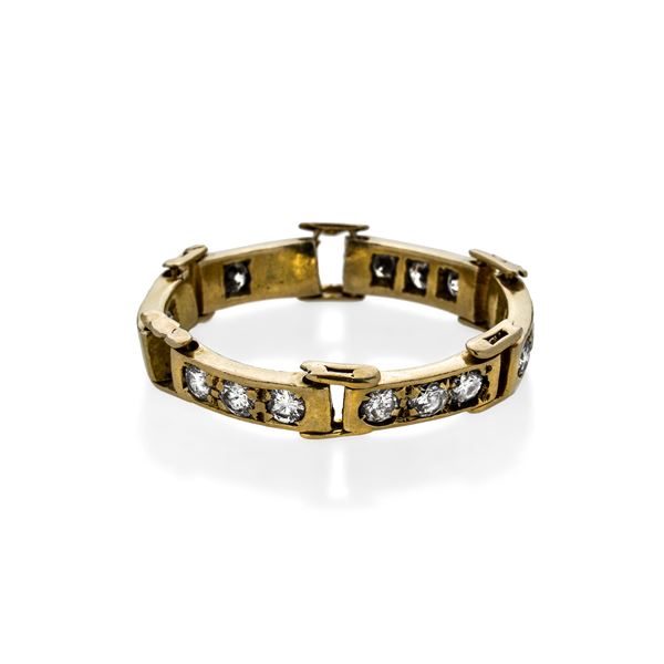 Ring in yellow gold and diamonds  - Auction Antique Jewellery, Modern and Watches - Curio - Casa d'aste in Firenze