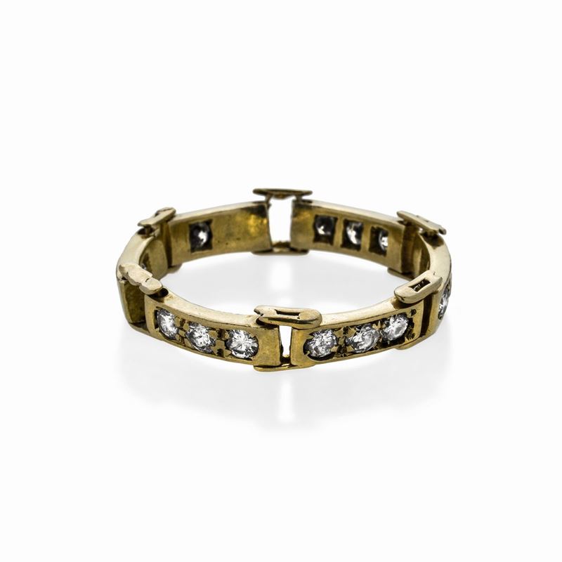 Anello in Oro Giallo e Diamanti