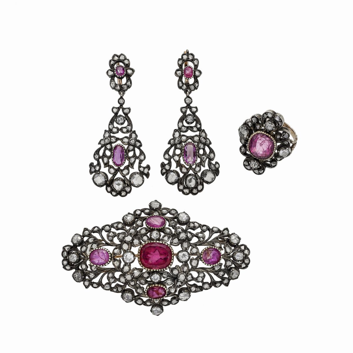 Parure in Oro Giallo, Argento, Diamanti e Spinelli