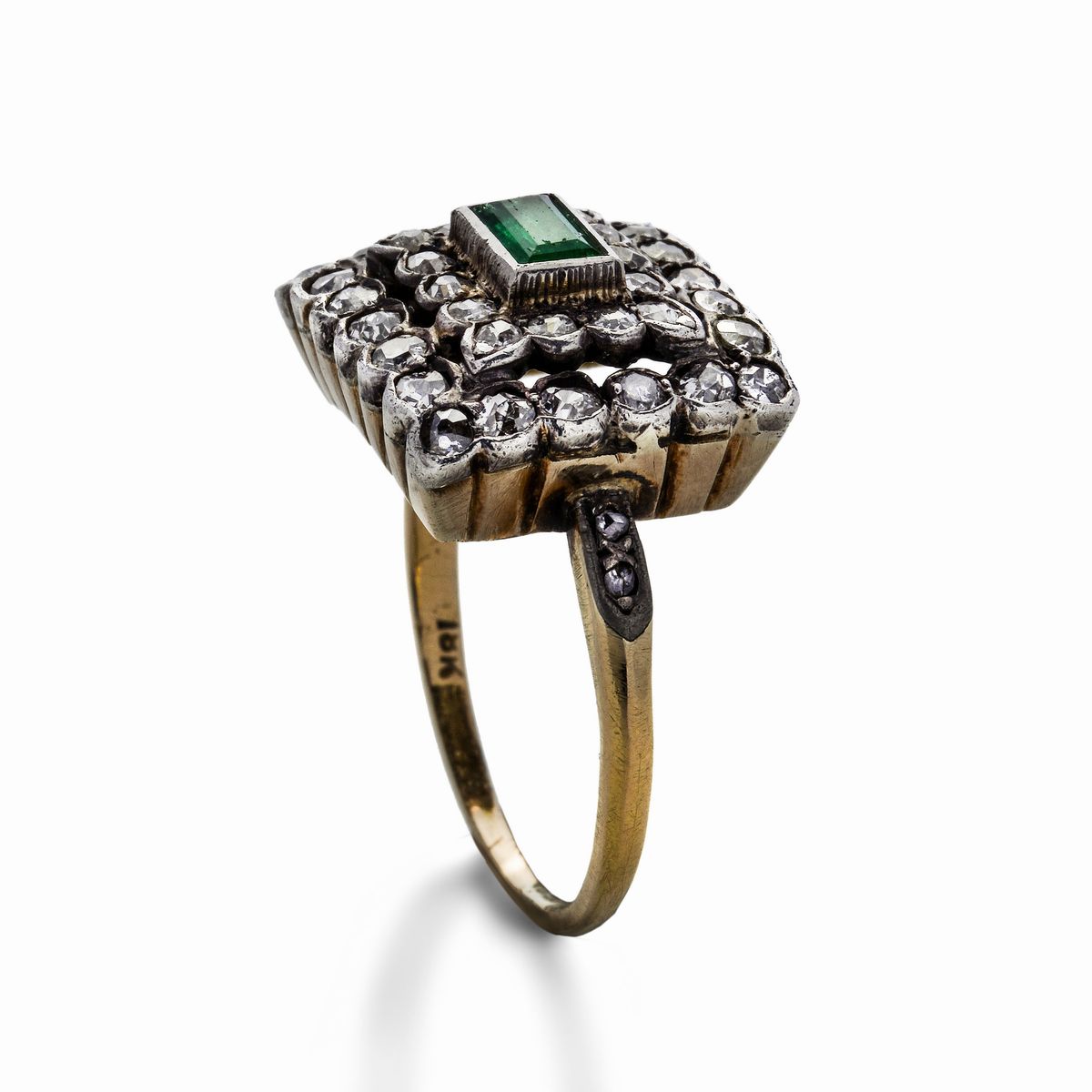 Anello in Oro Giallo, Diamanti e Smeraldo