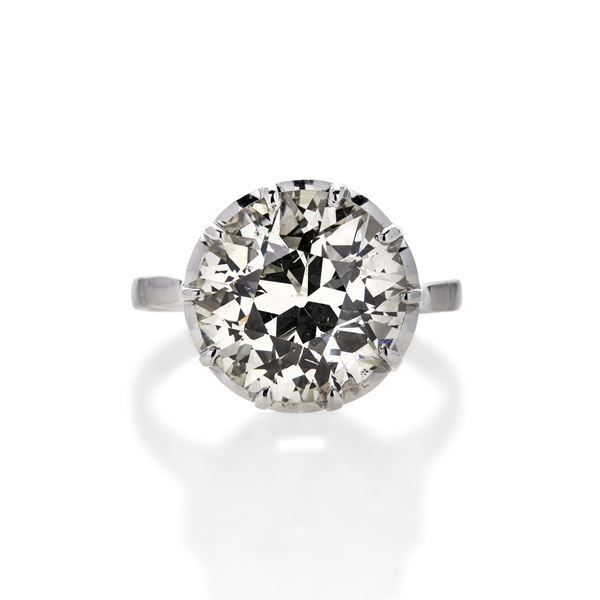 Important solitaire ring in white gold and diamond