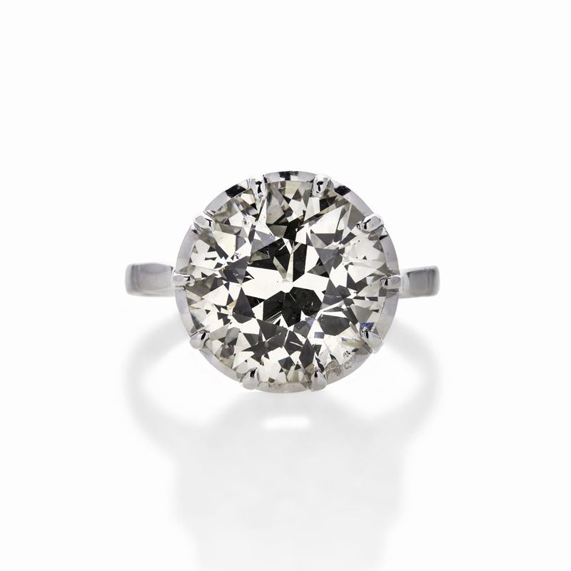 Importante Anello Solitario in Oro Bianco e Diamante