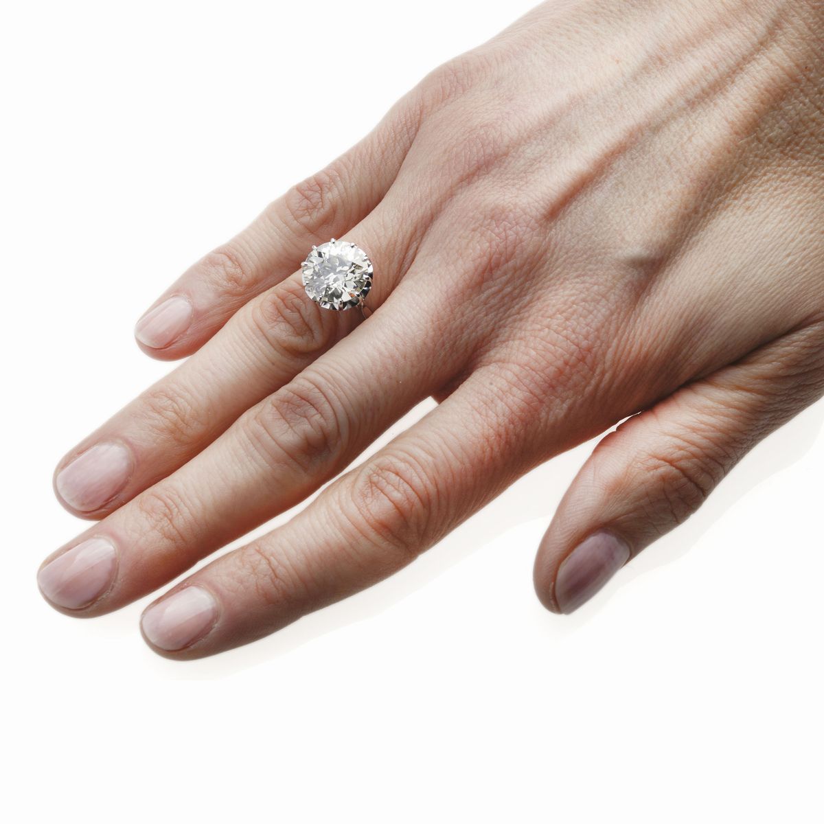 Importante Anello Solitario in Oro Bianco e Diamante