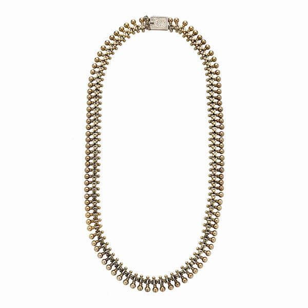 Necklace in yellow gold