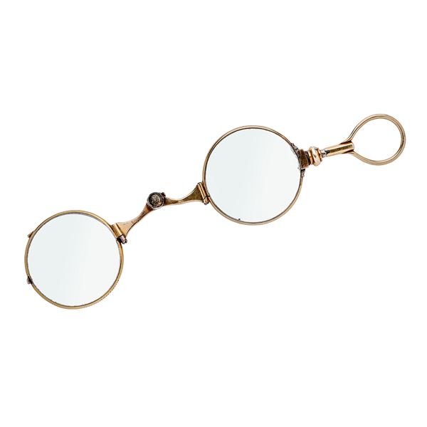 Lorgnette in yellow gold