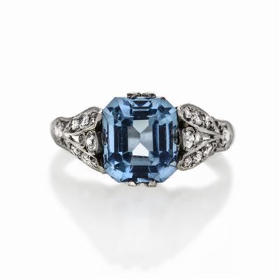 Anello in Oro Bianco, Diamanti e Acquamarina