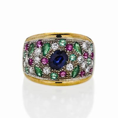 Anello in Oro Giallo, Diamanti, Smeraldi, Rubini e Zaffiri