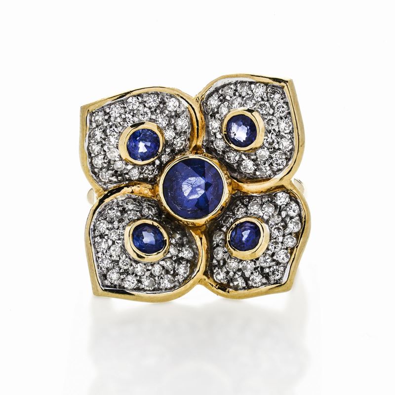 Anello Fiore in Oro Giallo, Diamanti e Zaffiri