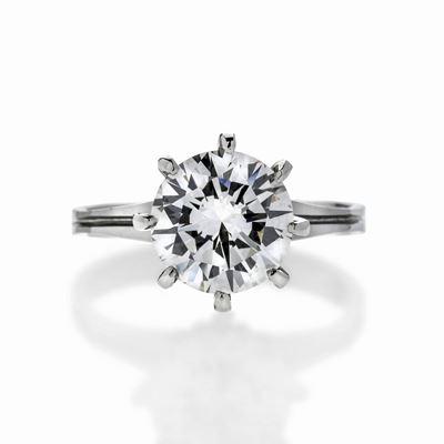 Anello Solitario in Oro Bianco e Diamante