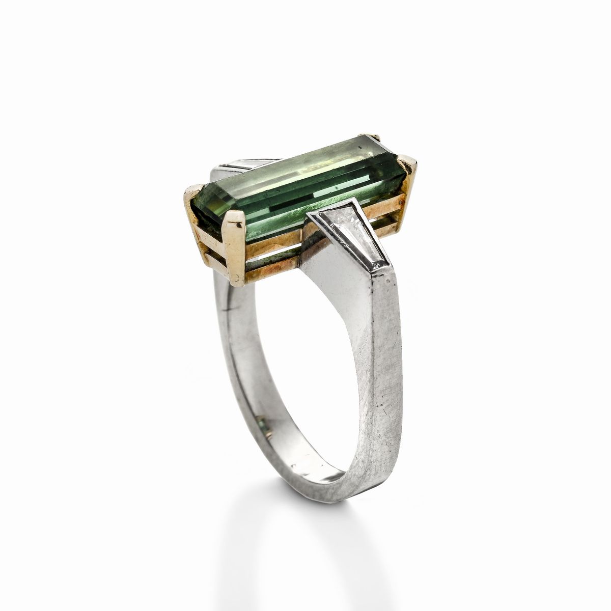 Anello in Oro Bianco, Oro Giallo, Tormalina Verde e Diamanti
