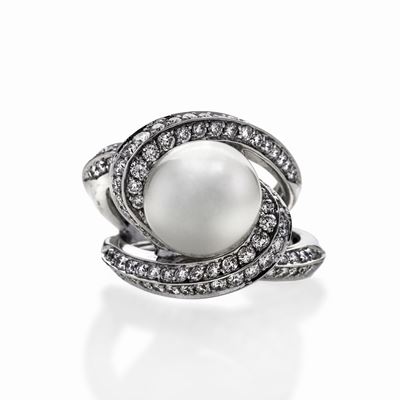 Anello in Oro Bianco, Diamanti e Perla