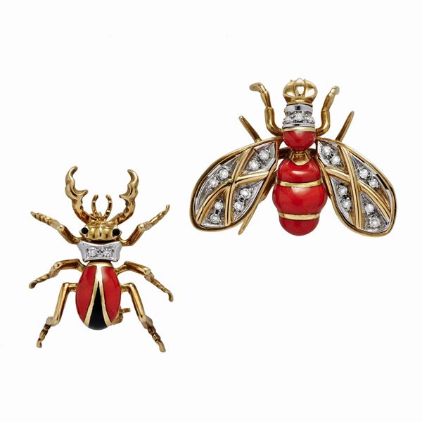 DAMIANI - Two animalier brooches in yellow gold, diamonds and Damiani red enamel