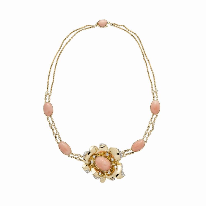 Collana in Oro Giallo, Diamanti e Corallo Pelle D'angelo
